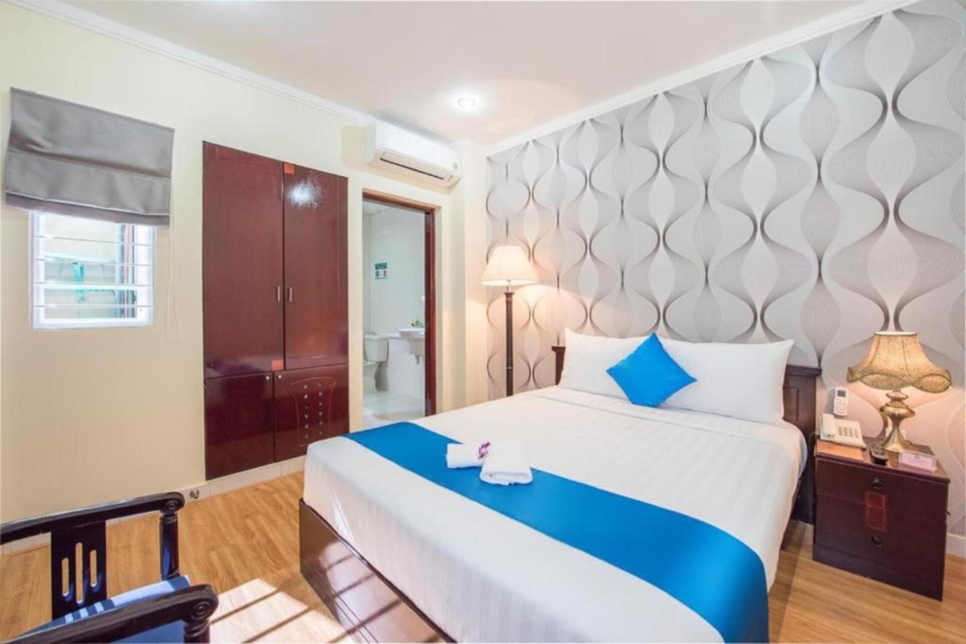 Ruby Saigon Hotel - Le Thanh Ton ホーチミン市 エクステリア 写真