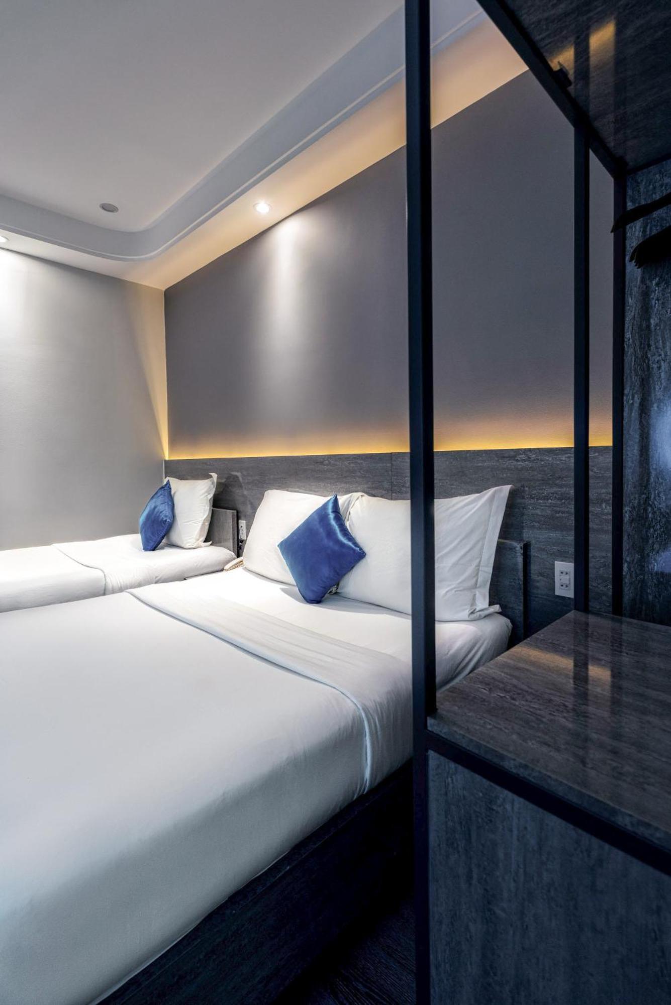Ruby Saigon Hotel - Le Thanh Ton ホーチミン市 エクステリア 写真